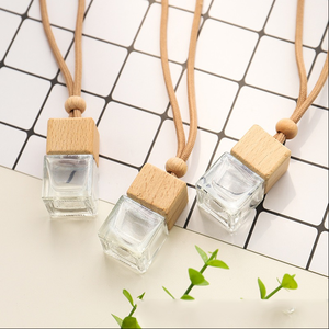 Flacon de parfum de voiture vide avec bouchon en bois, diffuseur d'aromathérapie pour voiture, décoration intérieure de voiture, désodorisant. - Product Image 4