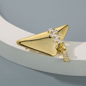 MUYU Triangle Zipper Brooch Zinc Alloy Geometric Women's Fashion Pin Daily Wear - Product Image 2