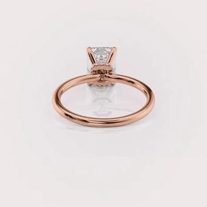 Bague solitaire en diamant de laboratoire taille émeraude en or rose/jaune/blanc 18 carats - Product Image 3