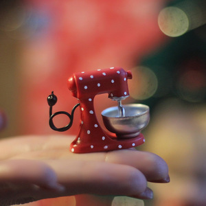 Nuevo estilo de Navidad estilo rojo Mini mezclador miniatura casa de muñecas mezclador cocina Diy juguete resina artesanía muñeca Accesorios - Product Image 3
