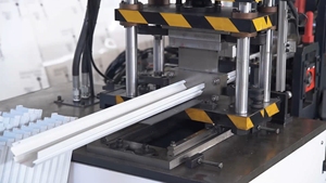 Led ánh sáng kim loại lịch thi đấu ppgi Đèn vỏ cuộn hình thành dây chuyền sản xuất máy - Product Image 4