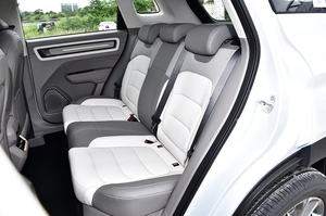 Auto Usado 2026, Auto Usado Cero Kilómetros, Geely 1.5TD, SUV Compacto, 7DCT, Tracción Delantera, Alta Tecnología, Ahorro <span class=keywords><strong>de</strong></span> Combustible - Product Image 4