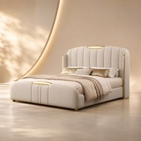 Luxuriöses Creme-Polsterbett mit LED-Beleuchtung und Goldverzierung, Kanalgetuftetes Kopfteil, Queen/King Hotelbettgestell OEM ODM Betten