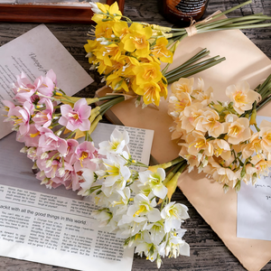 Decoración de Bodas con Lirios de Agua, Flores Artificiales y Plantas Verdes para Acción de Gracias - Product Image 1