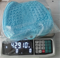 Tapis de douche suspendu pour le nettoyage des pieds, exfoliant multi-brins doux, avec ventouses antidérapantes, masseur de pieds