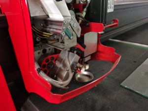 Mesa <span class=keywords><strong>de</strong></span> flotación por aire <span class=keywords><strong>de</strong></span> alta aceleración con varilla expulsora patentada, máquina <span class=keywords><strong>de</strong></span> corte <span class=keywords><strong>de</strong></span> vidrio <span class=keywords><strong>de</strong></span> carga automática y corte preciso - Product Image 5