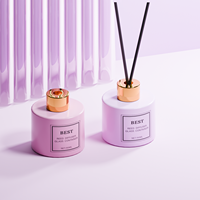 Bouteilles diffuseurs de parfum en verre de luxe de 50 ml et 100 ml en gros avec bouchon doré et bouchon à vis pour diffuseur d'huiles aromatiques, logo personnalisé