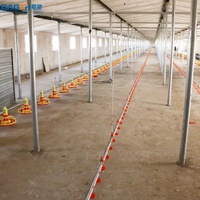 Gobelets automatiques en plastique pour volailles Nouvelles sucettes pour poulets Goutte à goutte pour fermes Abreuvoirs pour animaux essentiels