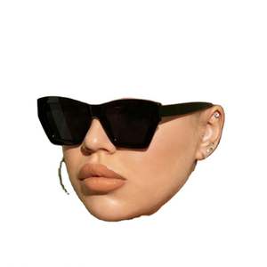 Gafas de Sol Cuadradas de Moda con Logotipo Personalizado, Color Jelly, Protección UV400, Estilo Ojo de Gato, para Mujer, 2021 - Product Image 2