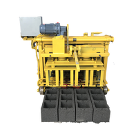Machine à fabriquer des blocs de ciment QT40-3 à faible investissement pour la production de briques