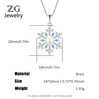 Pendentif élégant ZG en laiton avec perle d'eau douce et pierre précieuse en forme de flocon de neige, cadeau de Noël pour femme