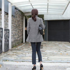 Retro pata <span class=keywords><strong>de</strong></span> gallo a cuadros <span class=keywords><strong>de</strong></span> lana Casual traje femenino 2024 otoño coreano viajero suelto <span class=keywords><strong>de</strong></span> gran tamaño traje chaqueta femenina - Product Image 3