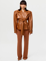 Manteau court en cuir PU haut de gamme pour femme, à taille ajustable, avec grand col à revers, design élégant et ceinture intégrée, idéal pour le printemps