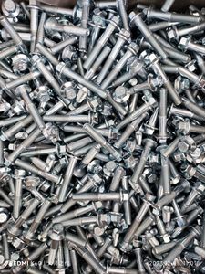 Vis à tête fraisée personnalisées de classe 12.9 <span class=keywords><strong>M10</strong></span>-1.5-20mm, galvanisées à chaud, métriques, à bride - Product Image 6