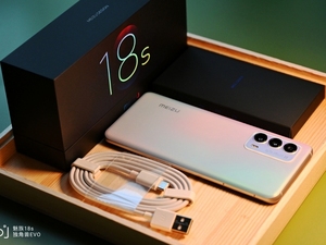 โทรศัพท์มือถือ Meizu 18S 5G รุ่นใหม่ล่าสุด หน้าจอ Super AMOLED ขนาด 6.2 นิ้ว 120Hz ความจุ <span class=keywords><strong>8G</strong></span>+128G ชิปเซ็ต Snapdragon 888+ ระบบปฏิบัติการ Android 11 แบตเตอรี่ 4000 mAh รองรับ NFC - Product Image 5