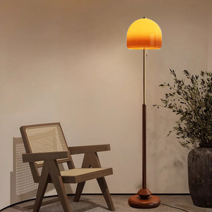 Lampadaire classique de style champignon avec LED au design médiéval moderne du Bauhaus pour chambre ou salon de fille - Product Image 2