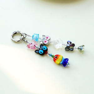 Llavero <span class=keywords><strong>de</strong></span> luz con cuentas <span class=keywords><strong>de</strong></span> colores surtidos <span class=keywords><strong>de</strong></span> gatito <span class=keywords><strong>dulce</strong></span> y lindo, hecho a mano, con diseño <span class=keywords><strong>de</strong></span> flor, mariposa y pez, para teléfono o como colgante para bolso - Product Image 5