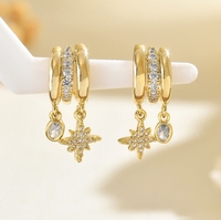 Geometrische, hochwertige Ohrringe im Sechszack-Stern-Design mit Zirkonia und vollständigen Diamantbesätzen. Vielseitige Ohrringe für Damen.