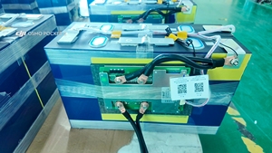 Paket Baterai Lithium LiFePO4 12V 100Ah dengan BMS Bluetooth Terintegrasi, 6000+ Siklus, Pemasangan di Dinding untuk Sistem Tenaga Surya Rumah - Product Image 3