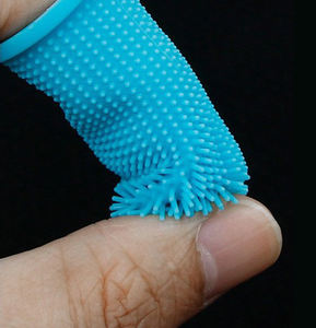 Cepillo de <span class=keywords><strong>dientes</strong></span> de silicona de grado alimenticio para perros, cepillo de dedos para mascotas, cepillo de limpieza de <span class=keywords><strong>dientes</strong></span> para perros y gatos, se adapta a la mayoría de los dedos - Product Image 5