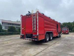 Nouveau <span class=keywords><strong>camion</strong></span>-citerne diesel de <span class=keywords><strong>pompier</strong></span> 8x4 pour les services municipaux de lutte contre les incendies mondiaux - Product Image 3