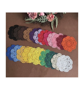 20cm Runde Handgefertigte Baumwoll-Spitzen-Häkeltücher Häkelblumen-Untersetzer für Tasse Schüssel Teller Esstisch - Product Image 4