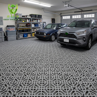 Dalles de sol de garage de 30 mm d'épaisseur, dalles modulaires en PP de 400 mm pour un design de garage résidentiel élégant