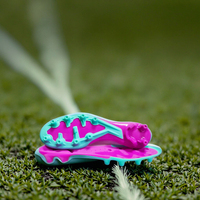 Semelles de chaussures de football professionnelles en TPU antidérapantes et résistantes à l'eau FG/AG, crampons moulés durables et légers, OEM/ODM