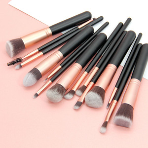 14 Piezas de Brochas de Maquillaje Profesionales de Alta Calidad, Estilo Nuevo, Hechas a Mano, con Mango de Plástico, 5 Piezas de Brochas Faciales Personalizadas con Etiqueta Privada - Product Image 1