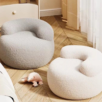 Fauteuil en velours crème nordique personnalisable, fauteuil moderne incurvé en forme de U pour salon, chambre ou hôtel