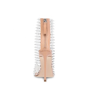 Stivaletti Trasparenti in PVC <span class=keywords><strong>con</strong></span> <span class=keywords><strong>Tacco</strong></span> Alto e Borchie, Taglia Grande - Product Image 5