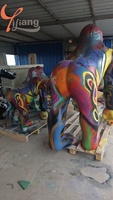 Statue de gorille personnalisée de haute qualité de style moderne en résine pour l'extérieur artisanat sculpture animale graffiti personnalisable