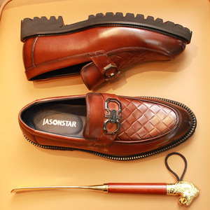 คอลเลกชันฤดูใบไม้ผลิใหม่ รองเท้าหนังแท้สำหรับผู้ชาย พื้นหนา ดีไซน์ D Ring สไตล์อังกฤษ รองเท้าโลฟเฟอร์แบบสวม - Product Image 5