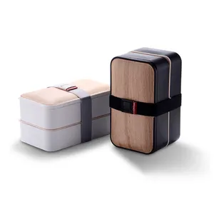 3 डिब्बे लकड़ी के चम्मच और कांटा के साथ दोपहर के भोजन के बॉक्स