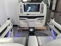 Siège VIP en cuir de luxe style britannique 2025 pour Mercedes-Benz VITO/Sprinter Van/V-Class/Yacht/Motorboat - Couleur et logo personnalisables