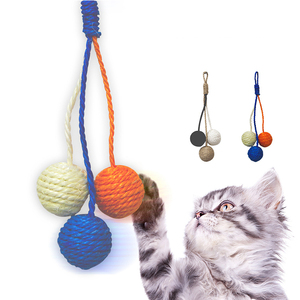 Sisal Hemp <span class=keywords><strong>Cat</strong></span> Toys palline di corda di canapa digrignare denti e artigli appesi fare il suono prendere in giro le palle di gatto - Product Image 1