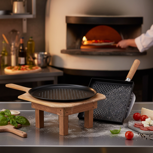 Molde de Pizza perforado de línea metálica negra de grado comercial Material PP cuadrado de Ø 36 cm que incluye soporte de pala para restaurantes - Product Image 3