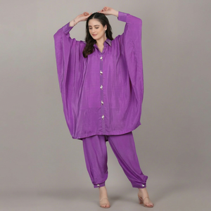 Ensemble de 2 pièces en crêpe côtelé violet, style kaftan avec décorations de perles, pour les femmes élégantes. - Product Image 1