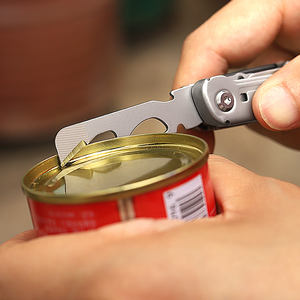 Outil multifonctionnel d'extérieur 7-en-1, couteau <span class=keywords><strong>de</strong></span> survie portable pliable en acier inoxydable, outil tactique d'urgence pour l'extérieur avec brise-vitre - Product Image 6