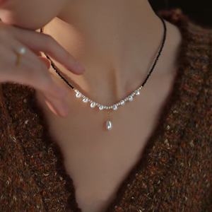 Collier de perles baroques d'eau douce naturelles populaires 2024 pour femmes, chaîne de clavicule en cristal noir taillé, frais et élégant - Product Image 3