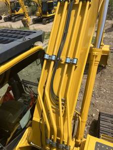 Excavatrice sur chenilles Komatsu PC200 de taille moyenne à vendre utilisée en bon état moteur pompe engrenage PLC Kobelco cylindre hydraulique - Product Image 6