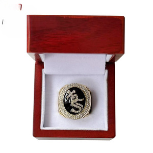 Anello del Campionato MLB dei Chicago White Sox, Set 4 Anelli con Corona, in Lega, Taglio Princess, Casual/Sportivo, Placcato <span class=keywords><strong>Argento</strong></span> <span class=keywords><strong>925</strong></span>/Oro 18K, CMA - Product Image 5