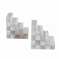 Stonekocc Wabi-Sabi Luxe Naturel Travertin Onyx Couleurs Mixtes Naturelles Décoration d'intérieur Ornement de séparateur de livres en marbre à motif quadrillé