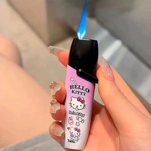 ไฟแช็คกูโรมิ เฮลโลคิตตี้ ลายการ์ตูน สีฟ้าไล่เฉด  แบบโลหะ  กันลม  เติม<span class=keywords><strong>แก๊ส</strong></span>บิวเทนได้  เหมาะสำหรับเป็นของขวัญ  รับผลิตแบบ OEM ขายส่ง - Product Image 2