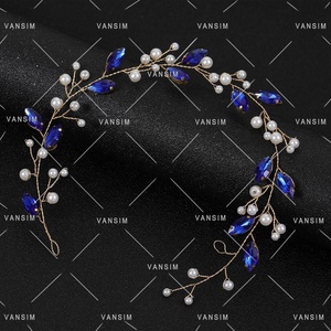 Fait à la main 3D fil de <span class=keywords><strong>laiton</strong></span> travail couleurs cristal fleur accessoire strass <span class=keywords><strong>applique</strong></span> pour robe de mariée de bal - Product Image 2