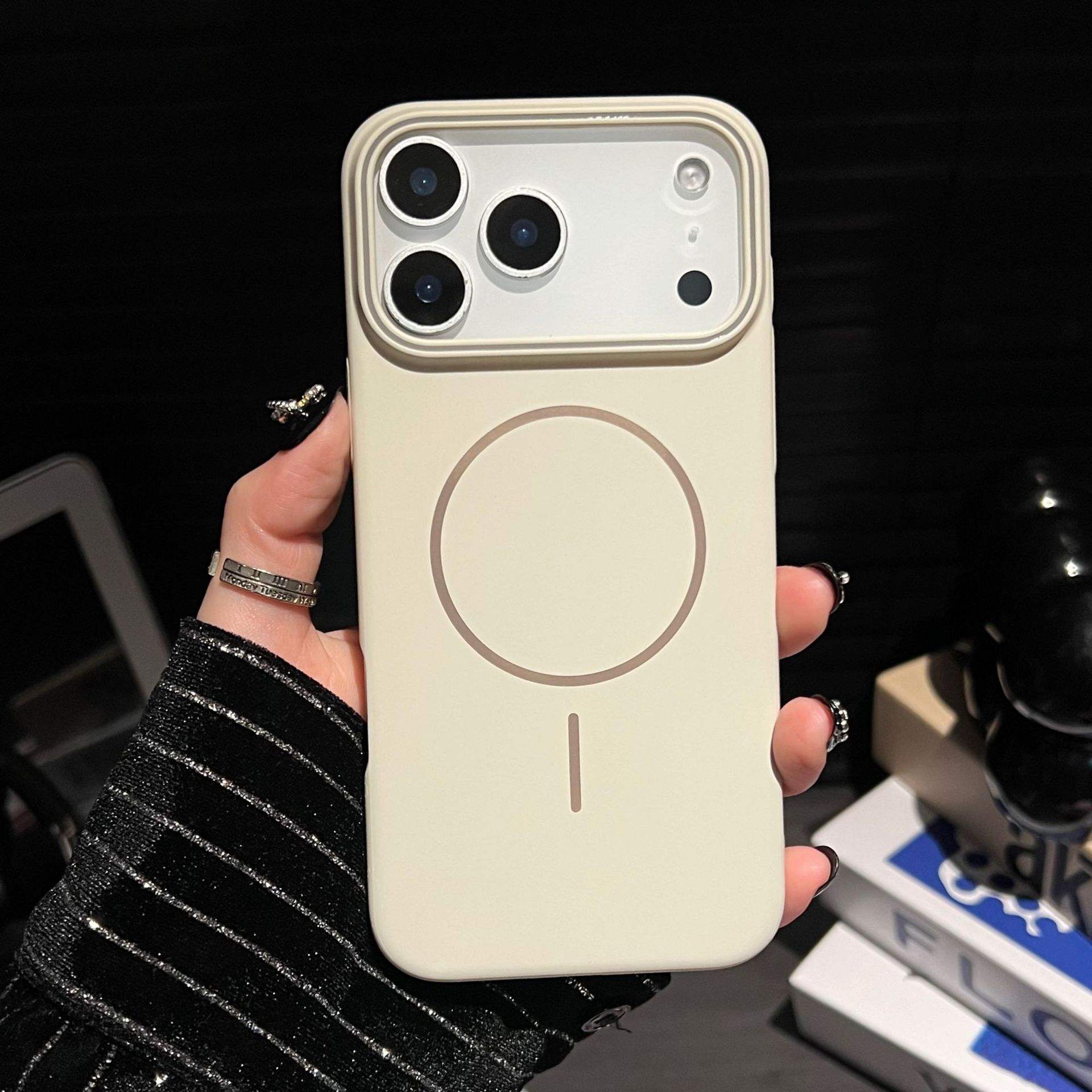 หน้าผาหินสี