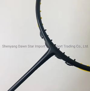 Raquette de <span class=keywords><strong>badminton</strong></span> en fibre de carbone pour stagiaires Texture douce et dure avec poignée en PU durable Raquette de <span class=keywords><strong>badminton</strong></span> en graphite de carbone - Product Image 3