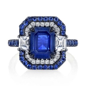 Anello Classico Blu con Accenti Geometrici per Donne, Elegante Accessorio da Dito per Feste, Proposte e Matrimoni, Idea Regalo - Product Image 1