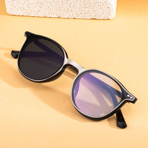 แว่นกันแดด Partagas แฟชั่นทันสมัย โลโก้สั่งทำได้ กรอบ TR90 ทรงกลม เปลี่ยนสีได้ ป้องกันแสงสีฟ้า UV400 สำหรับผู้หญิงและผู้ชาย - Product Image 3