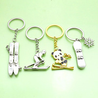 Llaveros de Patinete y Patines de Ruedas de Aleación de Zinc, Diseño Vintage de Dibujos Animados, Personalizados, de Moda, Ligeros, de Alta Calidad, Promocionales, con Serigrafía
